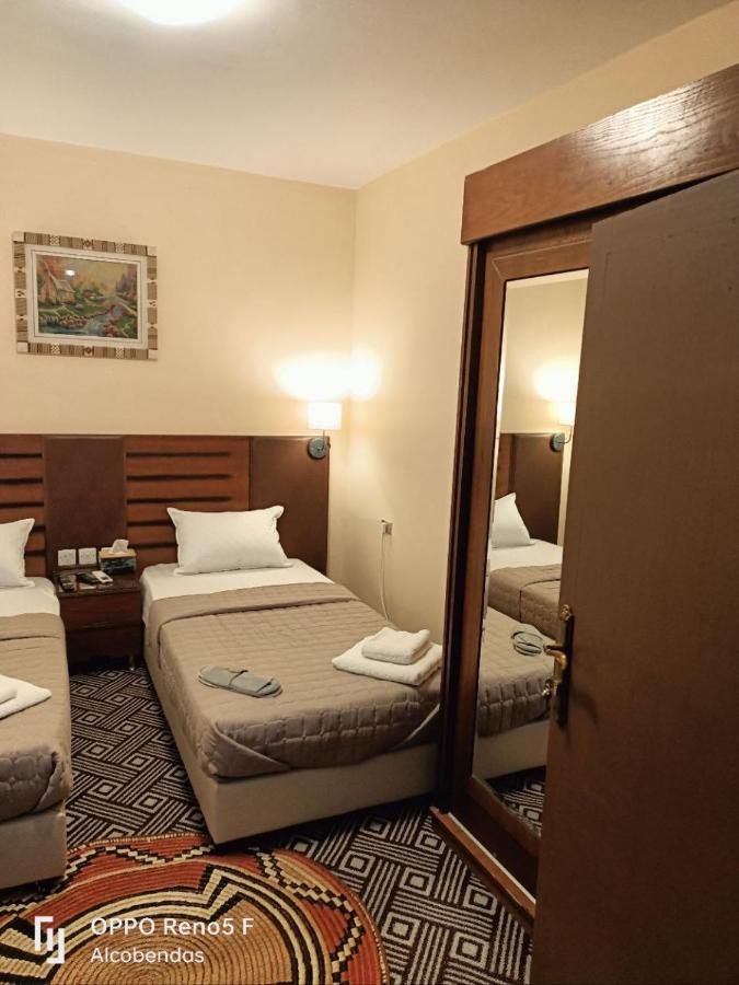 Plaza De Petra Hotell Wadi Musa Eksteriør bilde